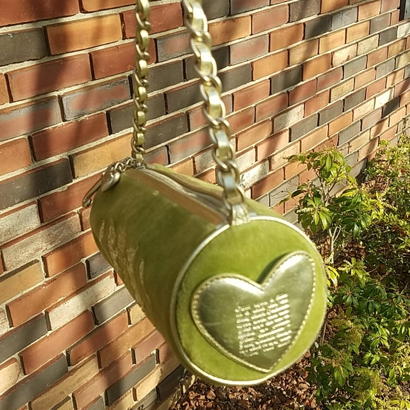 *sold* juicy Couture Barrel Bag - Picture 7 of 15